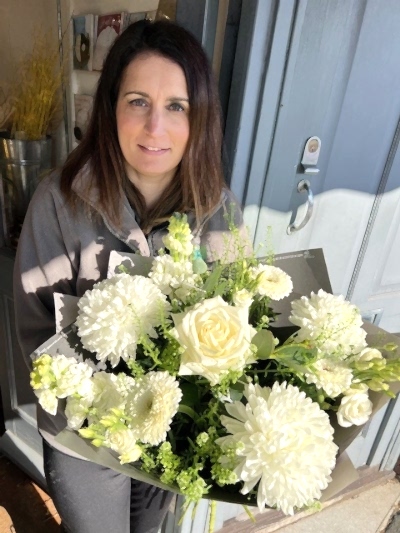 Neutral Hand Tied
